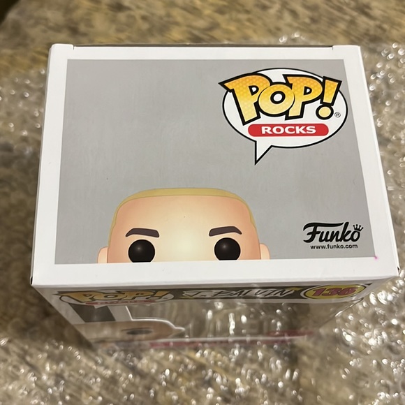 J Balvin Funko Pop! Figurine NEW Limited Edition acquired 2023 - Picture 4 of 8